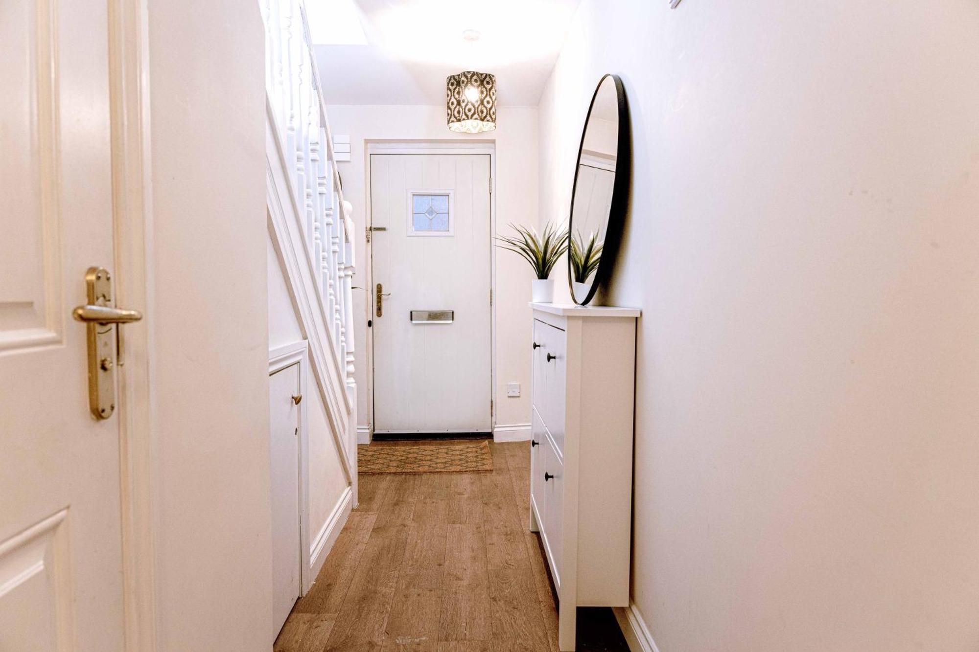 Livingston North Station Apartments Esterno foto